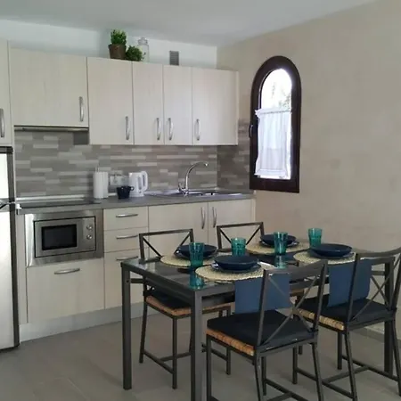 Vivienda Vacacional Papillon * Costa Teguise