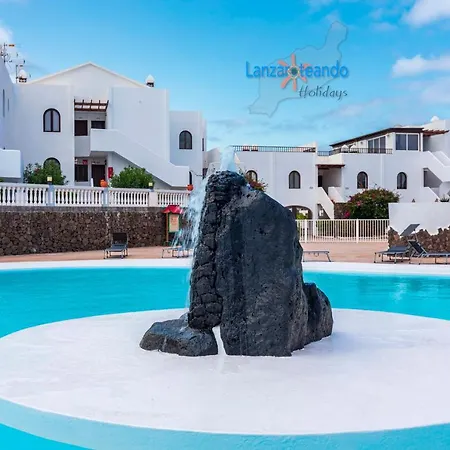 Vivienda Vacacional Papillon Apartman Costa Teguise