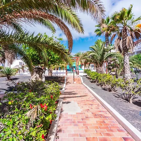 Vivienda Vacacional Papillon Apartman Costa Teguise